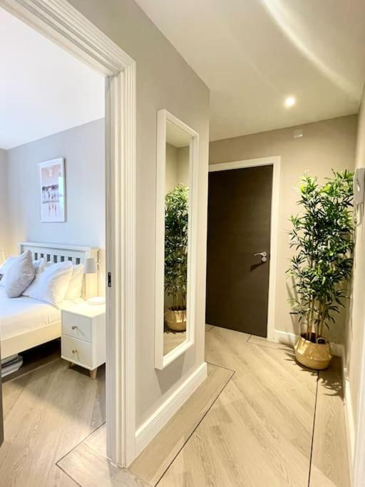 Anchors Away Apartment Пул Екстериор снимка